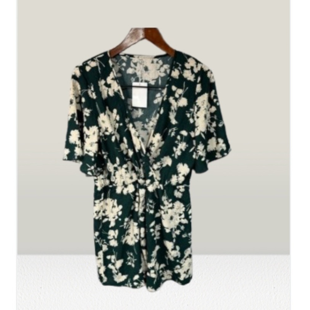 C.Cline Women’s Floral Romper Shorts sz XL NEW # D745